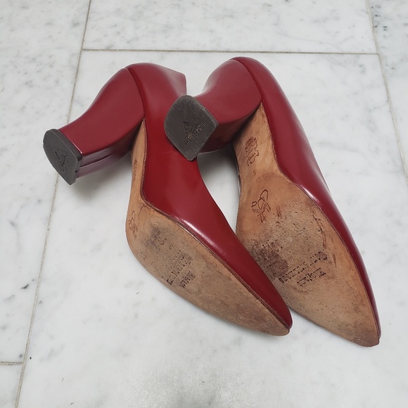 John Fluevog Classic Red Leather Pumps Size 7 - Picture 5 of 5